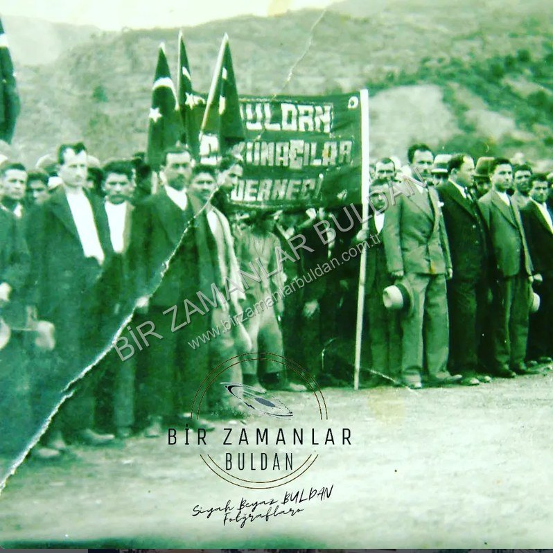 1950'li yıllarda bir bayram töreni