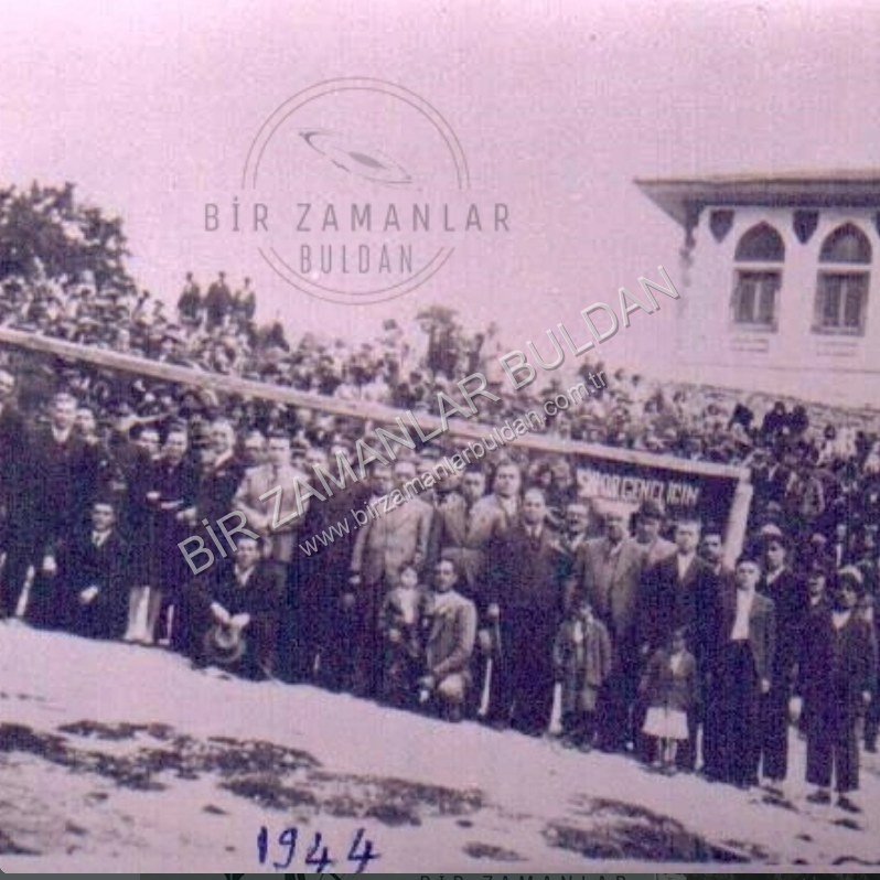 19 Mayıs 1944.  Bayram kutlaması