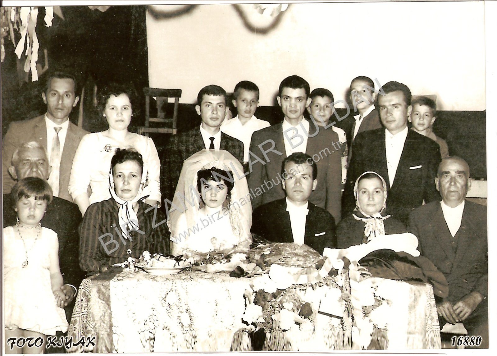 Buldan'da yapılan ilk balo-1962