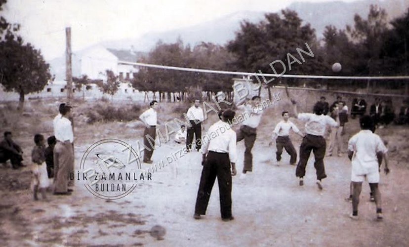 Eski halı sahanın bulunduğu alan.
