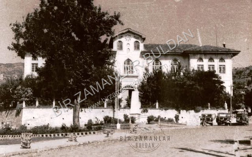 Dörteylül İlkokulu - 1942