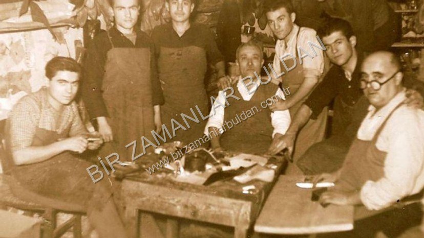 Mehmet Gökçedağ’ın ayakkabı atölyesi