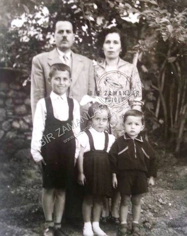 Kızılöz Ailesi-1956