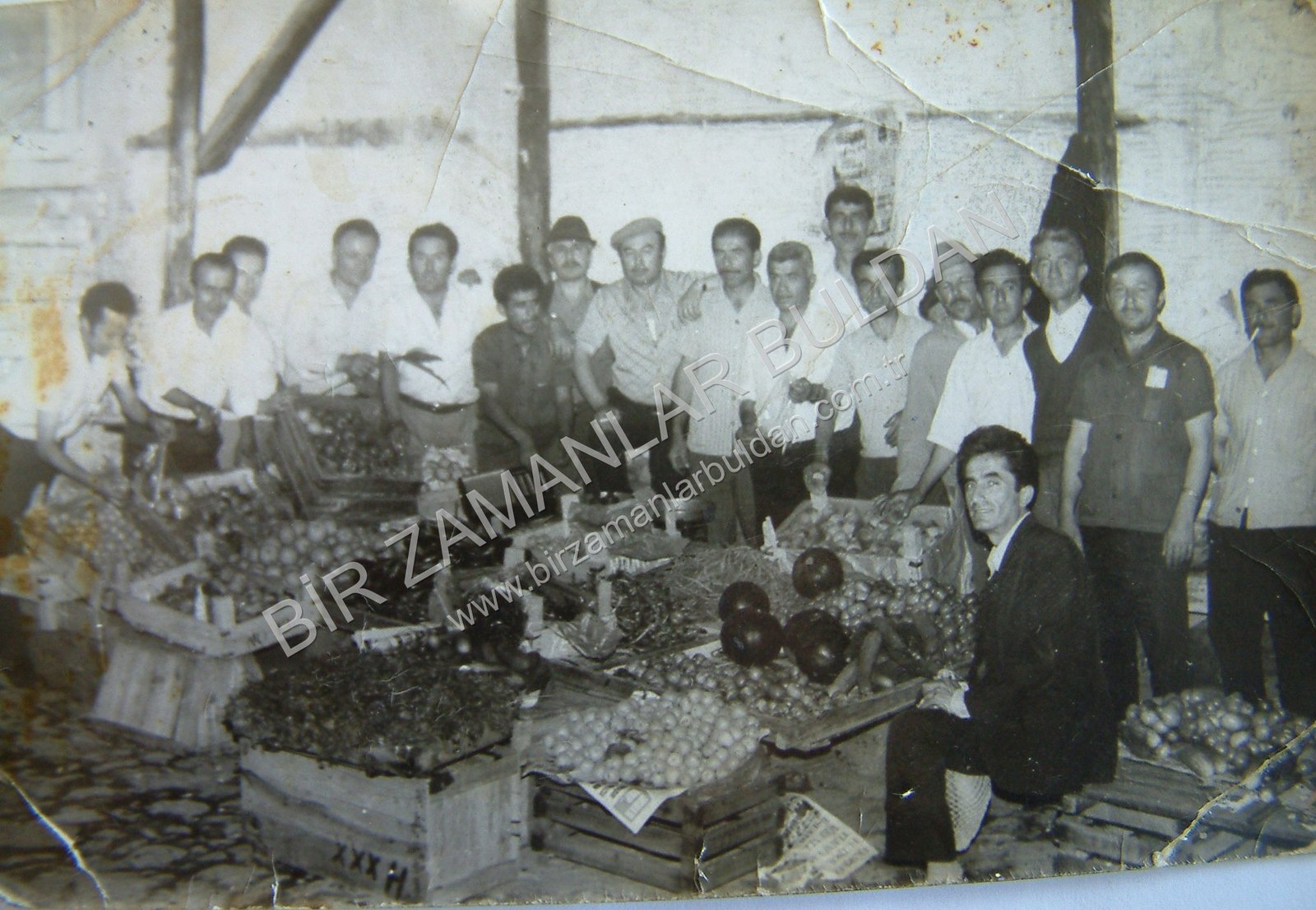 Yukarı çarşıdaki  Lonca Hali