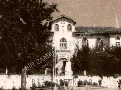 Dörteylül İlkokulu 1940'lı yıllar.
