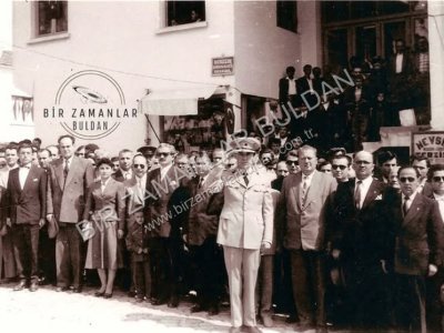 1960'li yıllar. Bayram töreni