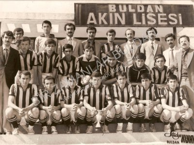 Buldan Akın Lisesi Futbol Takımı